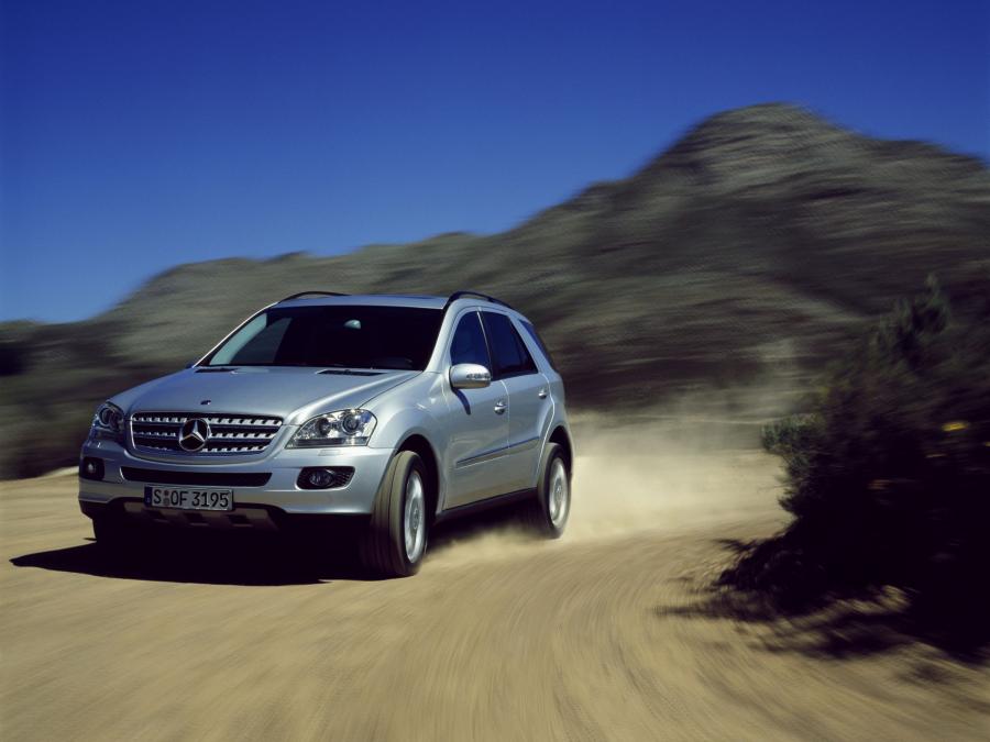  Mercedes-Benz ML-Class 2006 года  (фото 225 из 400)